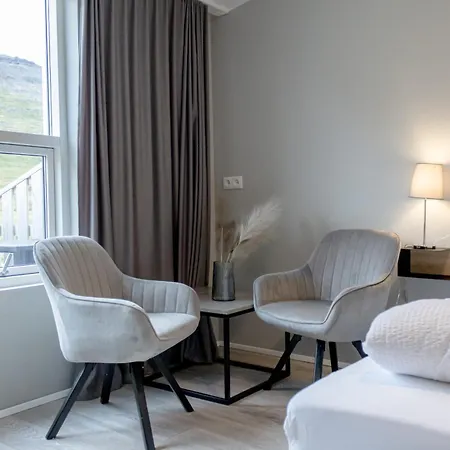 Urdartindur Guesthouse And Cottages Northurfjorthur Værelse billede